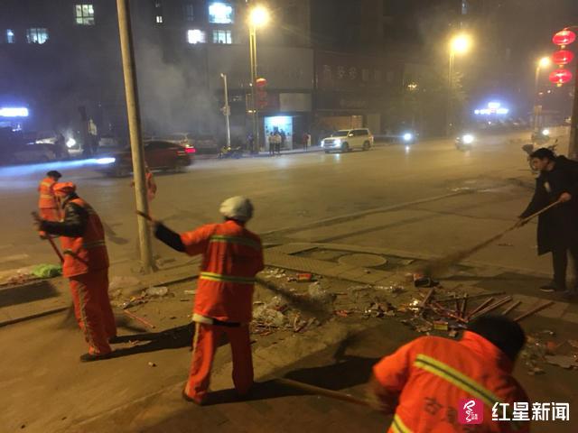 跨年夜后的城市守护者，环卫工人的辛勤与决策的智慧，安全性方案设计_入门版26.83.66