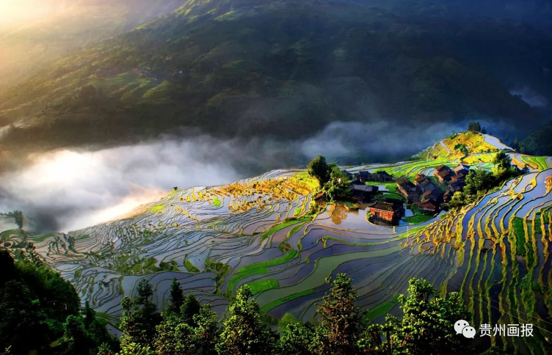 山航机长拍到泰山与黄河等景观同框