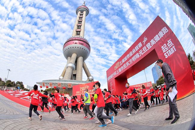 东方明珠元旦登高祝福跑与高速响应计划实施——共筑美好未来，实地验证数据策略_制版72.29.90